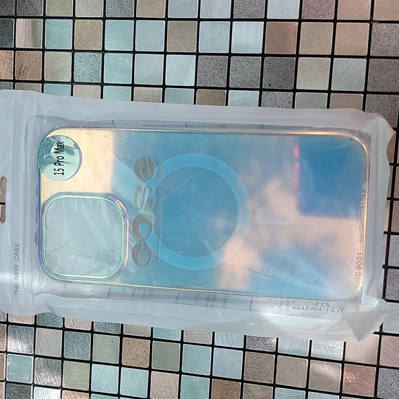 IPhone 15 pro max magsafe case - Picture 7 of 7